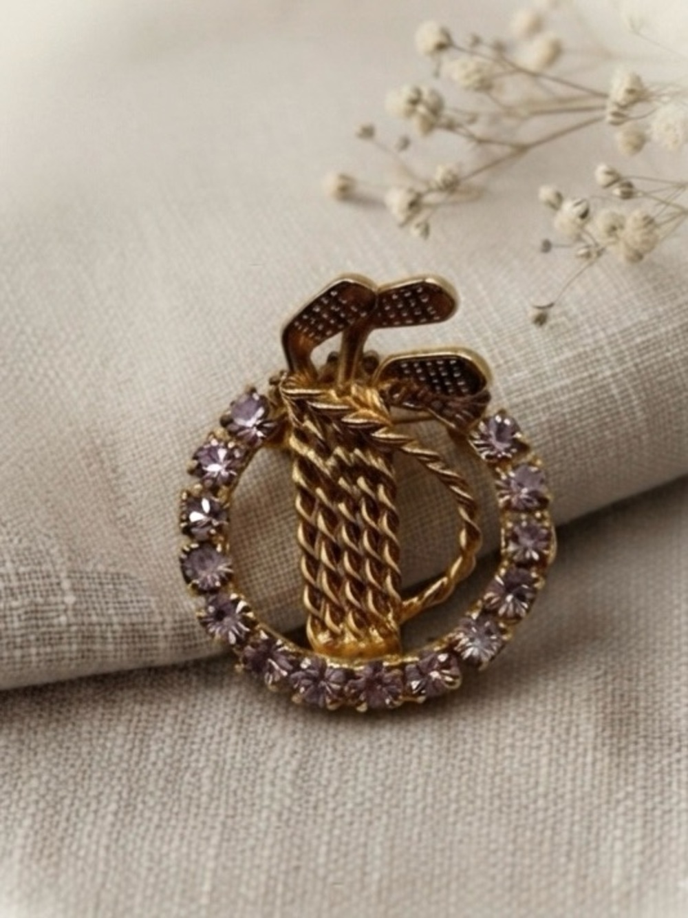 Vintage Lavender Rhinestone Golf Club Bag Brooch - Gold Tone Sporty Chic